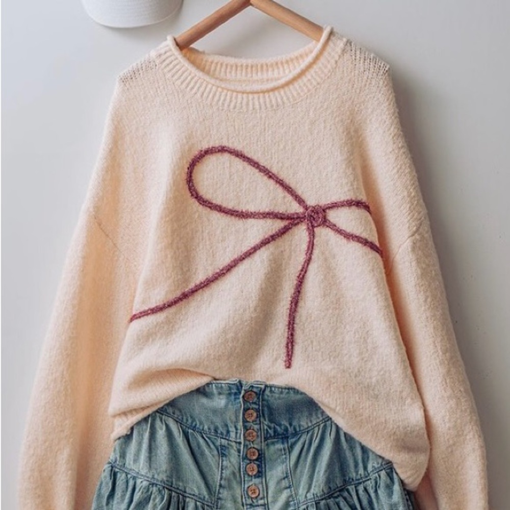 Bow Charm Knit Sweater